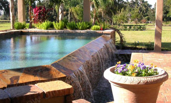 Natural Stacked Stone Veneer used on a pool